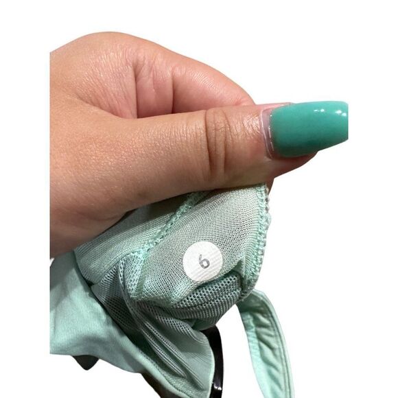 Lululemon run times tank top size 6 turquoise‎ - Picture 6 of 6